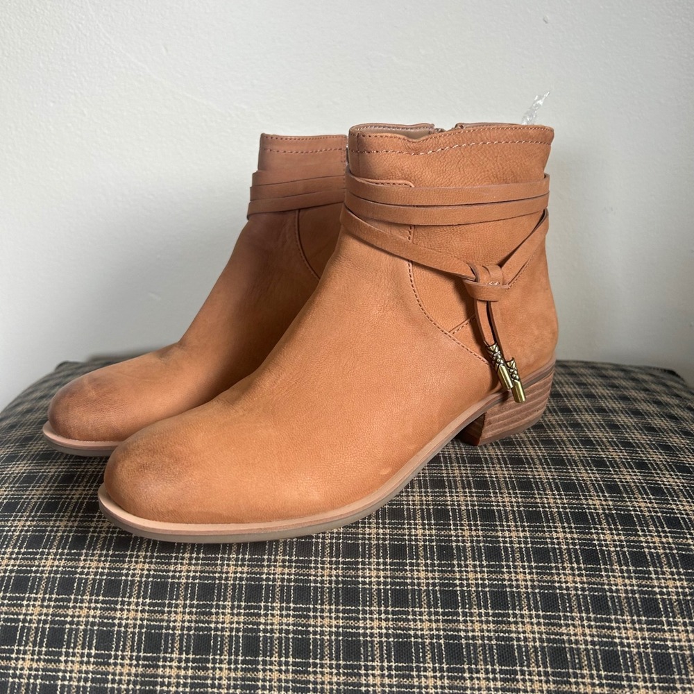 Aerosoles Wrap Strap Leather Ankle Bootie Size 5 Tan Cognac